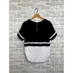 Lush M Black and White Short Sleeve Top